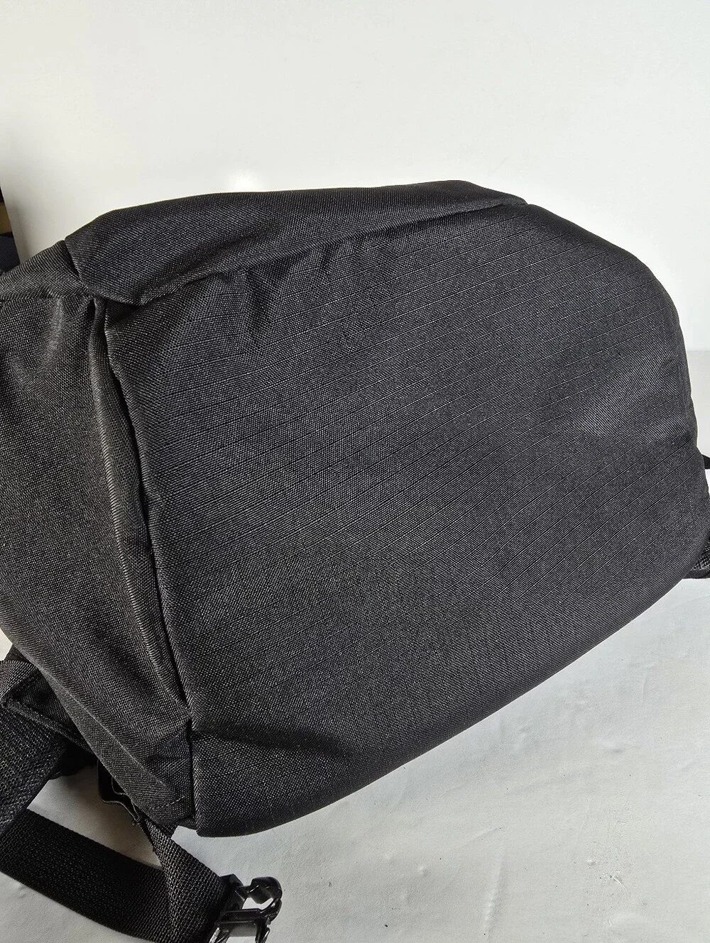 NWOT Patagonia Two-Tone Black and Gray Yerba 24L Backpack Cabincore